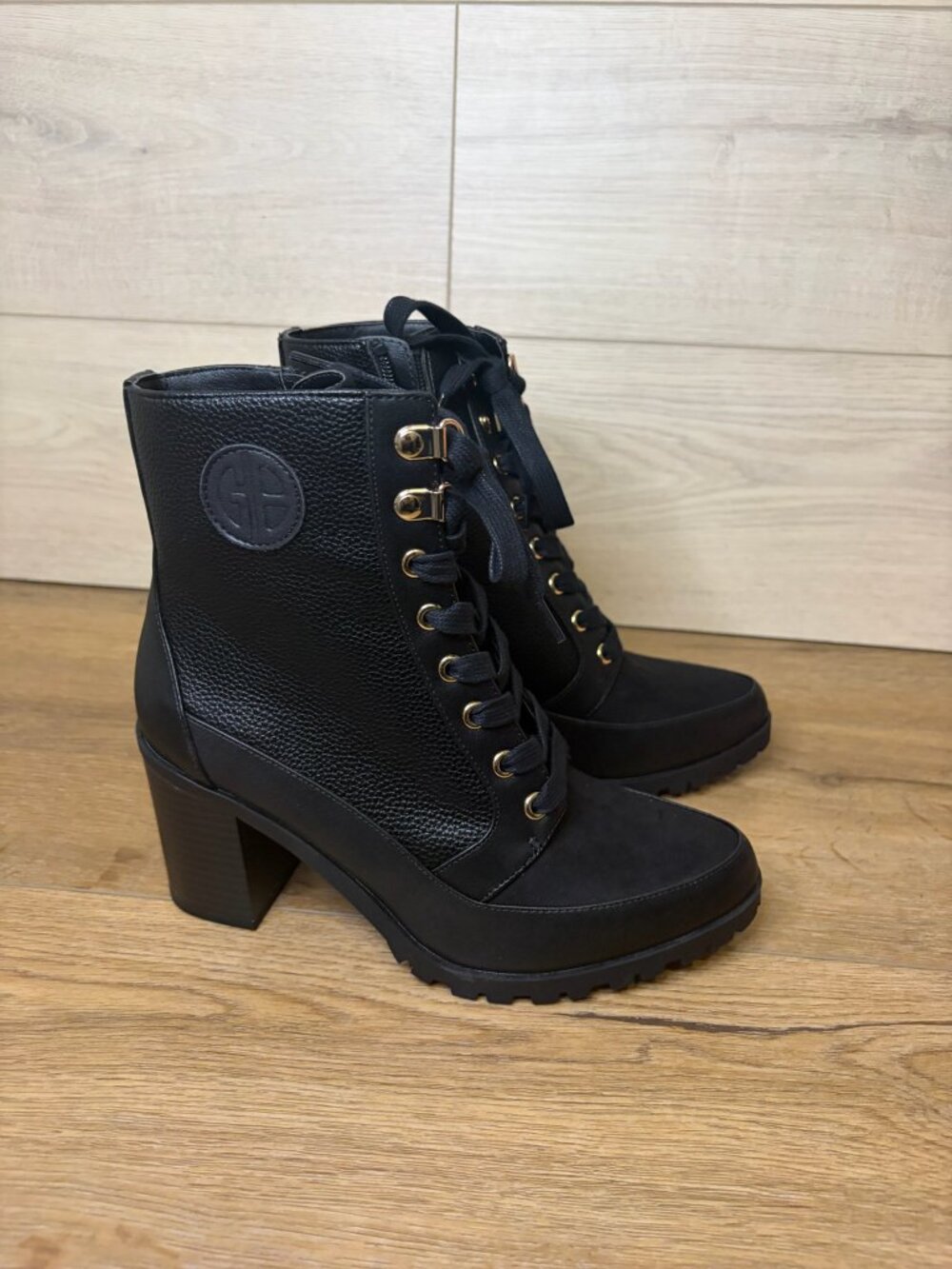Giani Bernini Keegann Lace-Up Lug Booties Black 7M